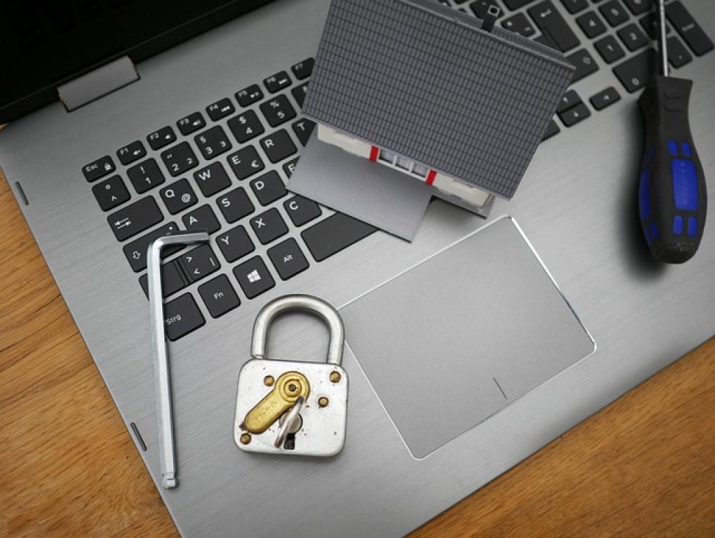 Protect Your Property: Why Commercial Buildings Need On-Site Security