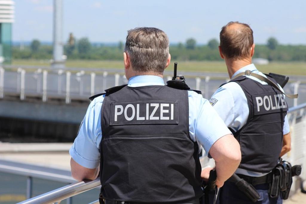 Key Responsibilities Of Commercial Security Officers: A Comprehensive Guide