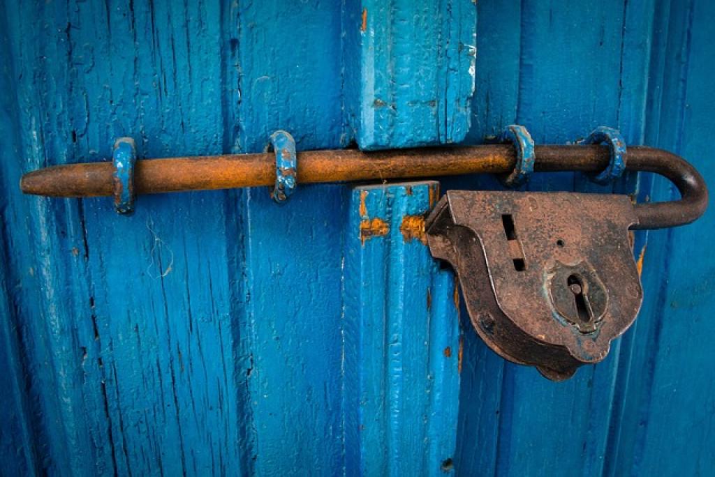How Security Teams Assist With Lock-Up And Opening Procedures